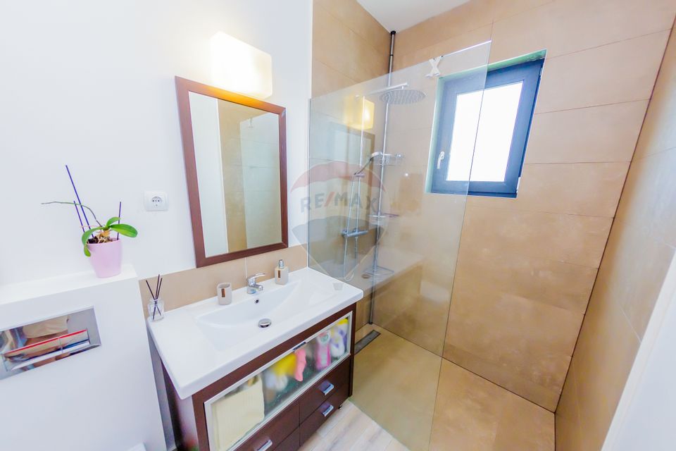 4 room House / Villa for sale