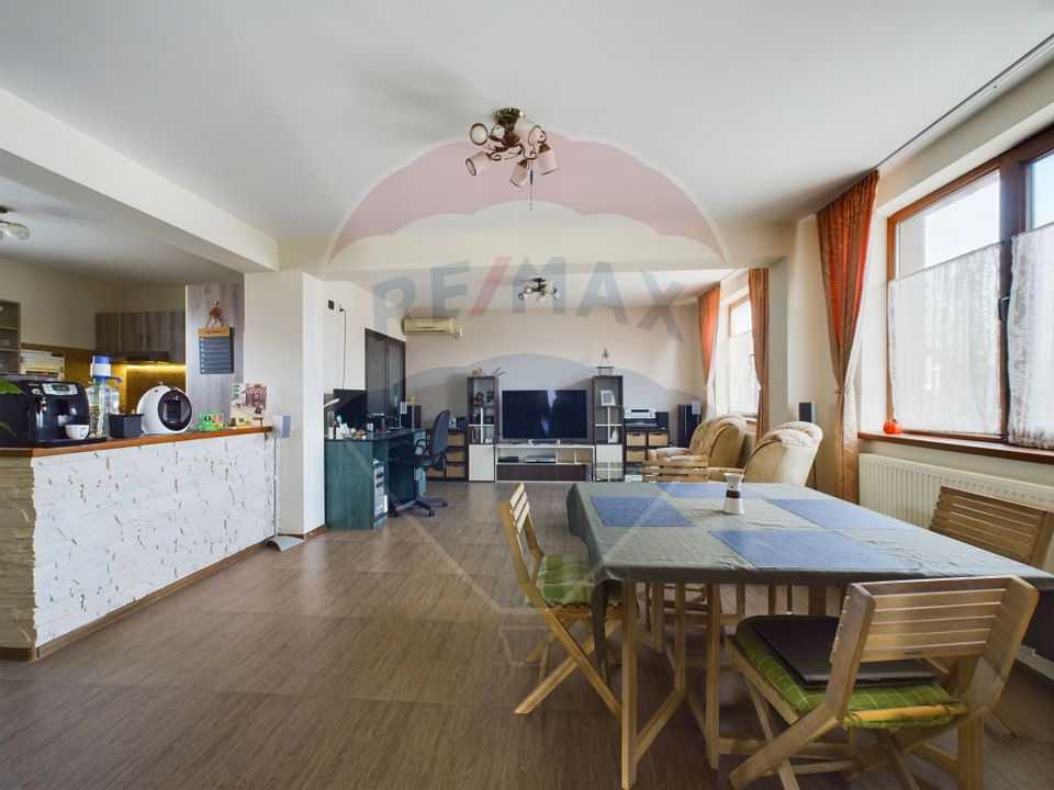Casa 5 camere de vanzare in Crevedia  mobilata utilata gata de mutare