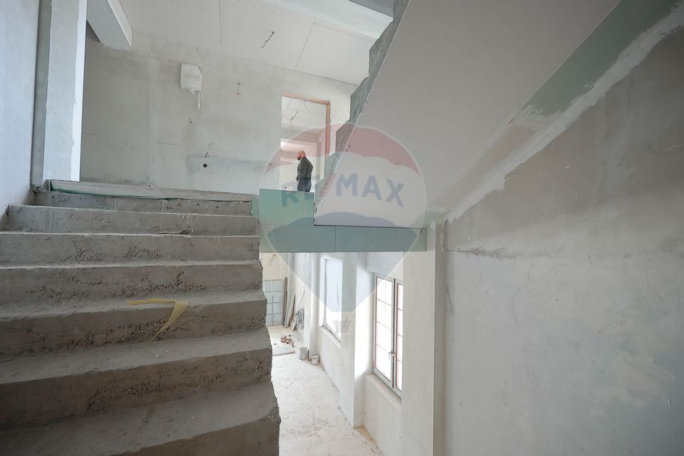 40 room Hotel / Pension for sale