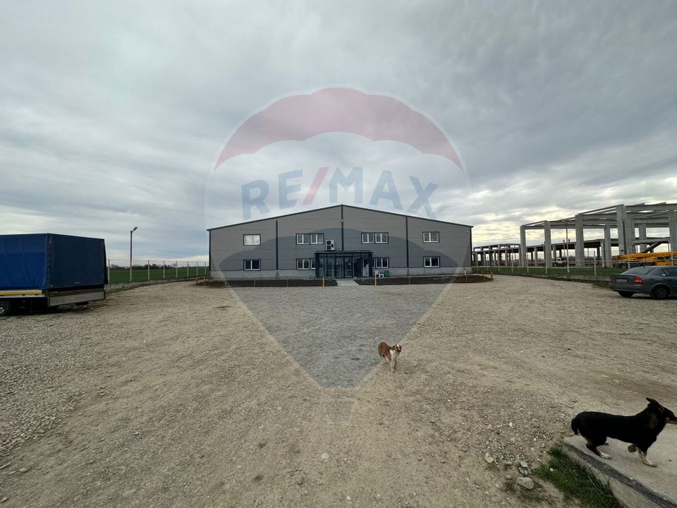 Industrial space / Recycling factory of 2,000 sqm for sale