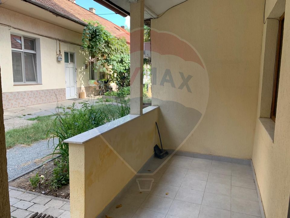 2 room Apartment for sale, Semicentral area