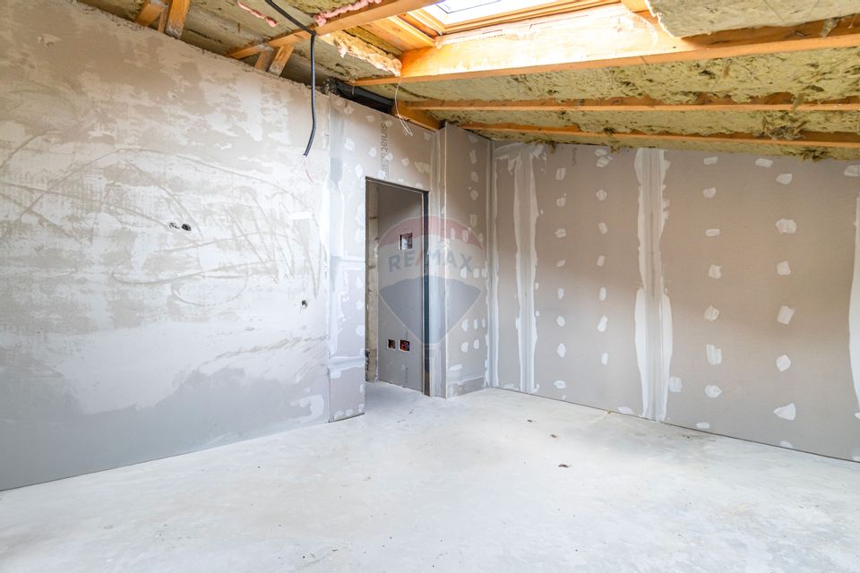 COMISION 0% | CASA 5 CAMERE| DE VANZARE|800MP TEREN| TOATE UTILITATILE