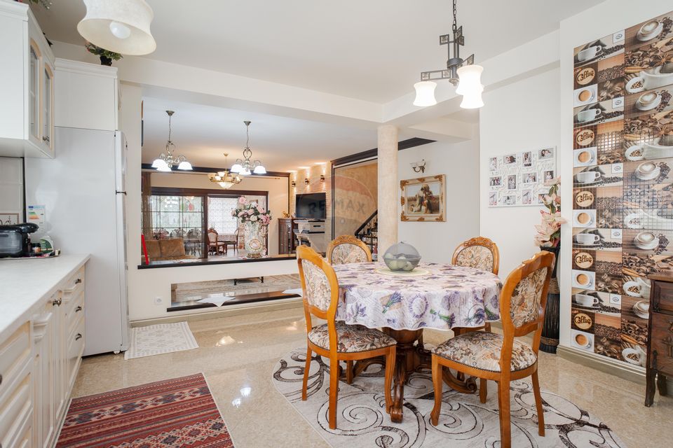 0% Comission - High-End Villa for Sale – Lunca Cetățuii / Iași