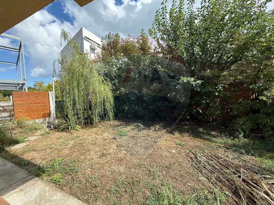 8 room House / Villa for sale, Sud-Vest area