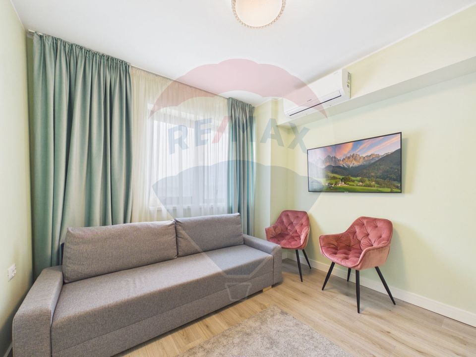 Apartament cu 3 camere de vânzare în zona Aviatiei