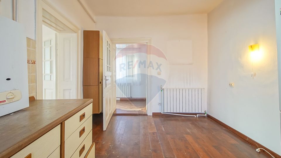 6 room House / Villa for sale