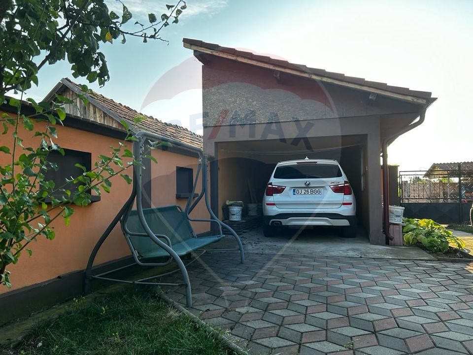 5 room House / Villa for sale