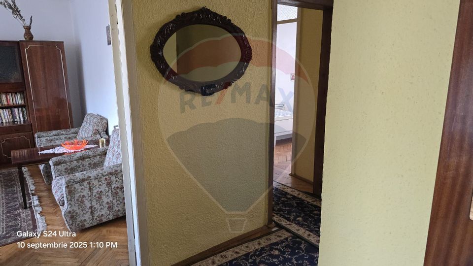 Apartament 4 camere de inchiriat in Radauti