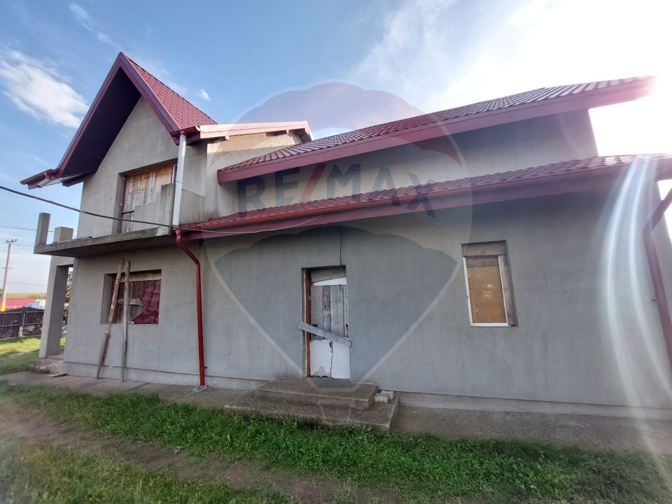 7 room House / Villa for sale