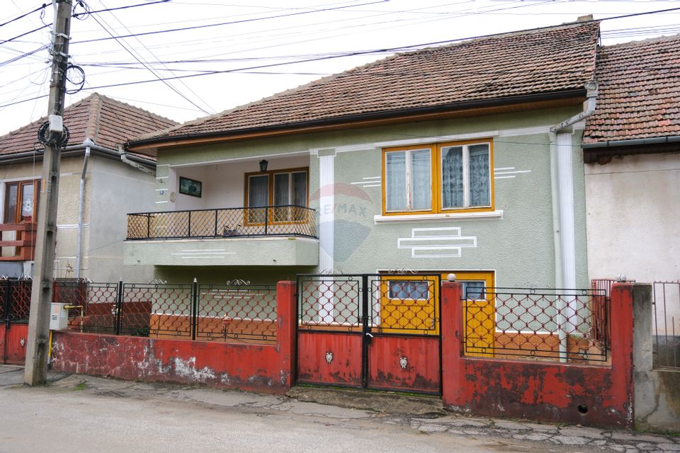 4 room House / Villa for sale, Central area