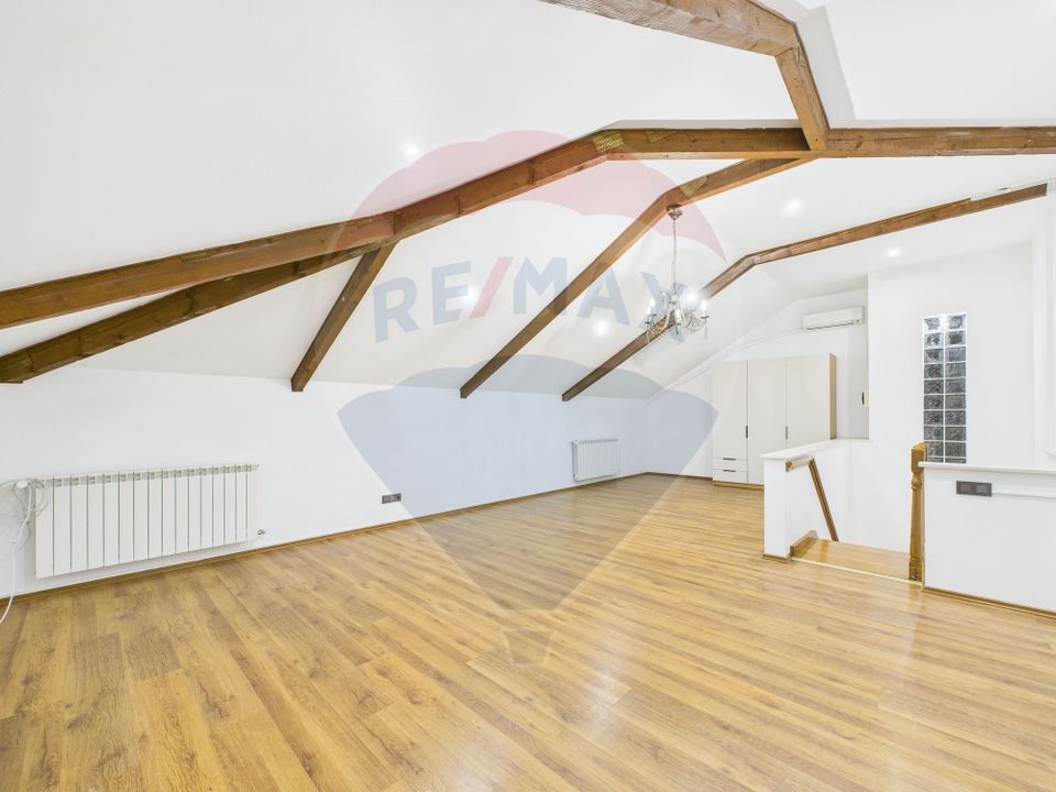 Casă / Vilă Pipera  cu 7 camere de închiriat