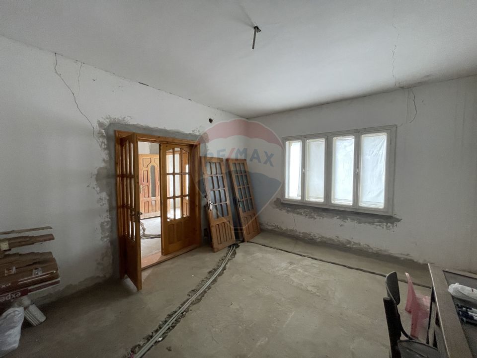 4 room House / Villa for sale