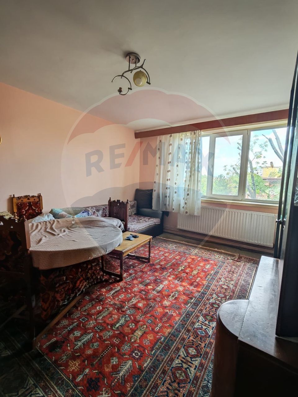 4 room Apartment for sale