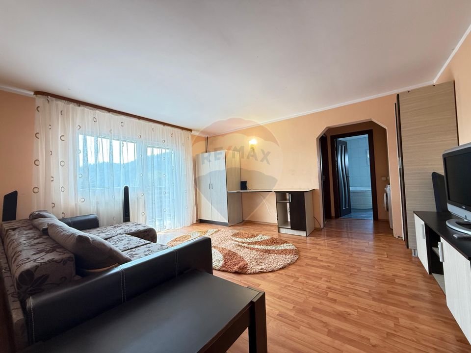 Apartament 3 camere de vânzare – Gura Humorului, zona centrală