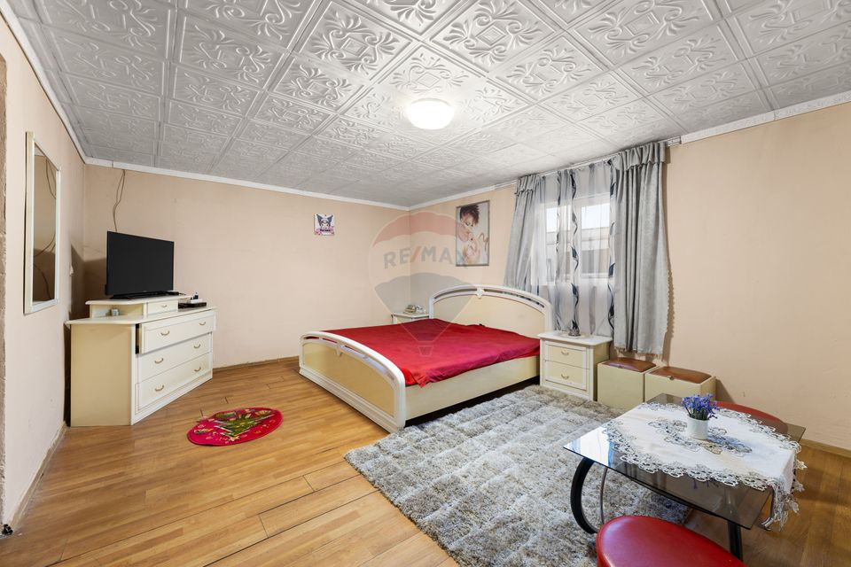 4 room House / Villa for sale