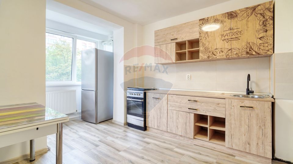 Apartament cu 3 camere de închiriat B-dul Victoriei