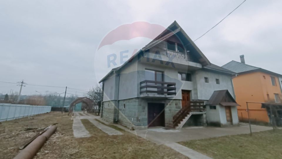 Casă de vânzare în Baia Sprie *zona Rustic* ideala pentru familii
