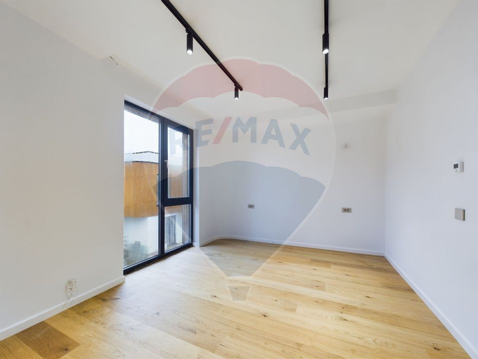 5 room House / Villa for sale