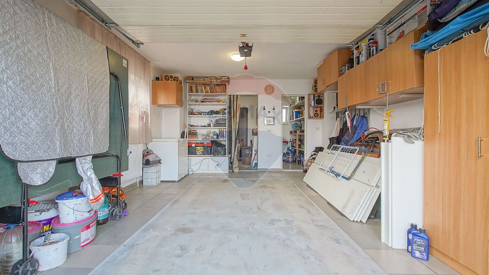 Comision zero, casa individuala + cabana A frame in Bod, la intrare