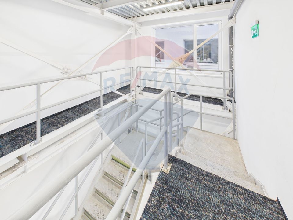 Spațiu industrial de 1,248mp de vânzare în zona Berceni