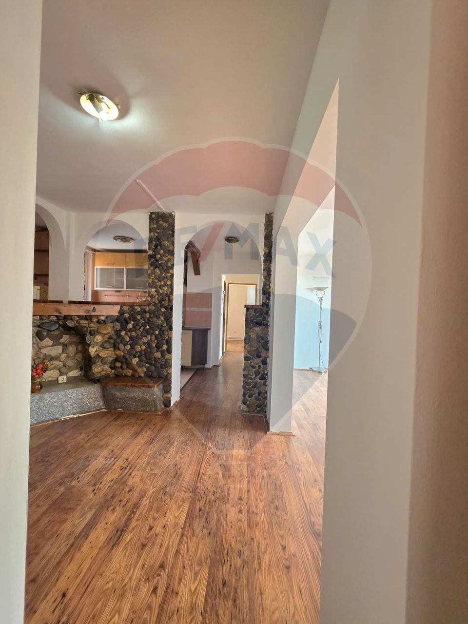 4 room Apartment for sale, Dambu Pietros area