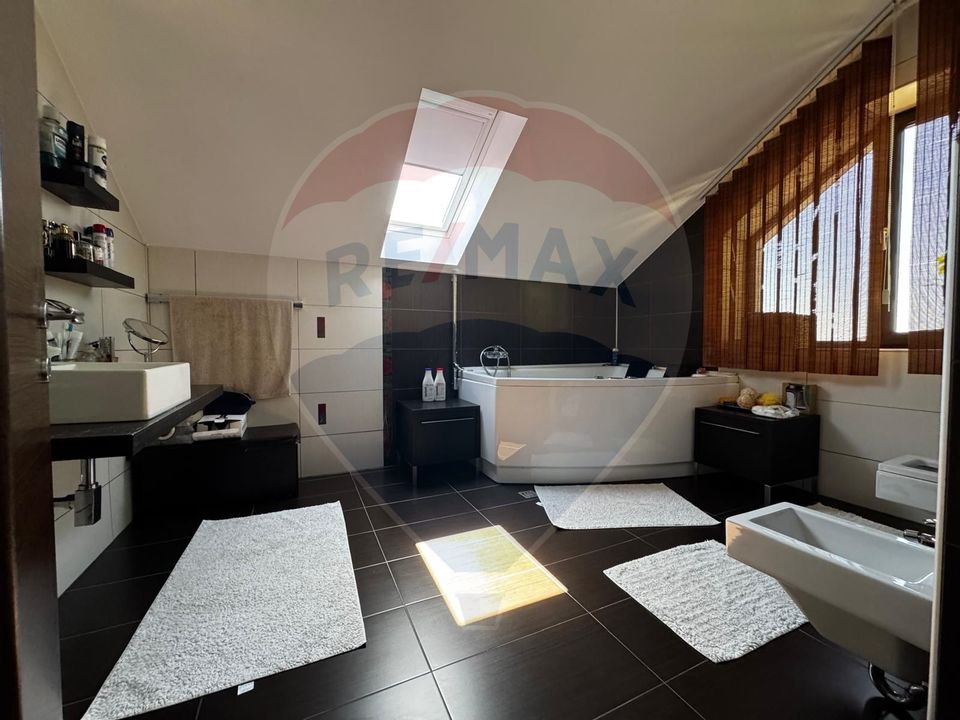 5 room House / Villa for sale