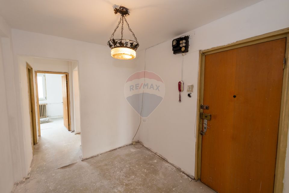 Apartament cu 4 camere de vanzare , 1974, fara risc, Pantelimon