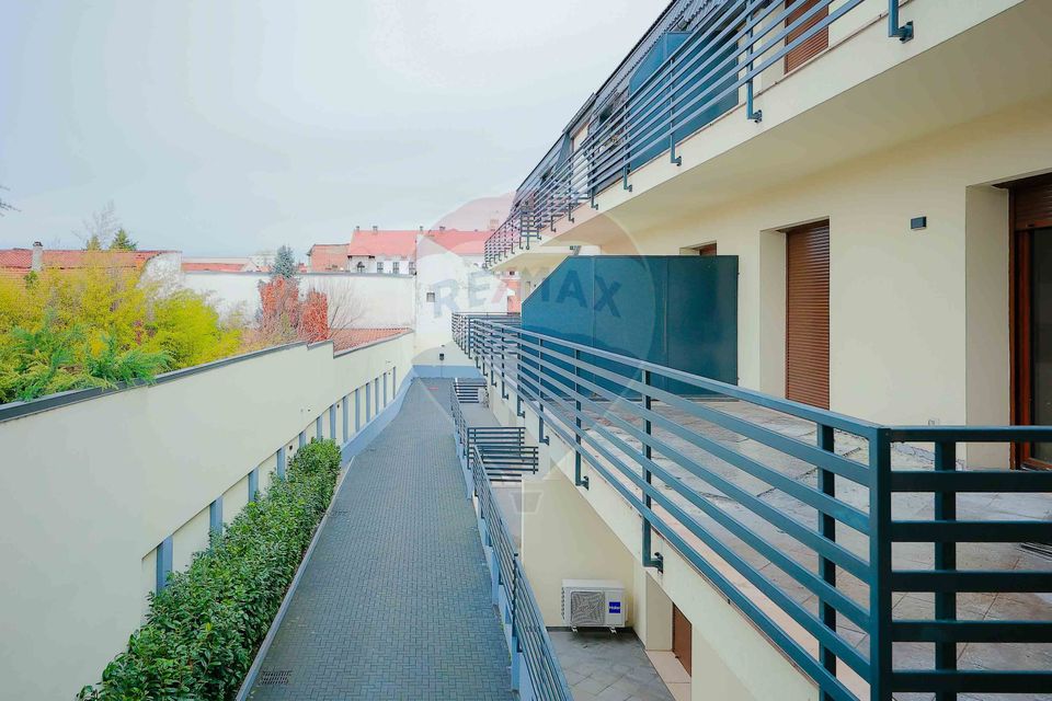 Apartamente 3 camere de închiriat ultracentral, clădire nouă, Oradea