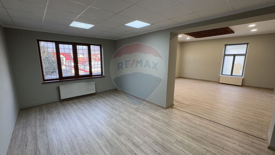 CENTRU VECHI spațiu de birouri de închiriat - magazin, sediu firmǎ,