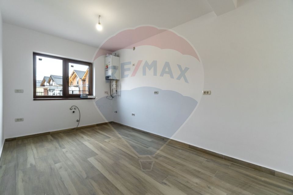 8 room House / Villa for sale