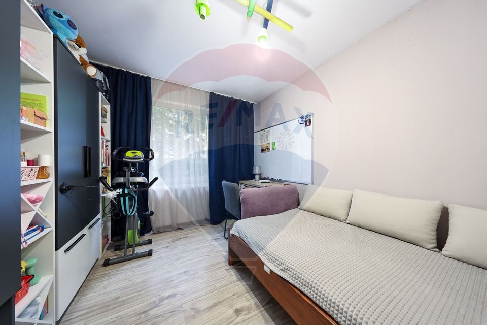 Apartament 3 camere parter cu balcon