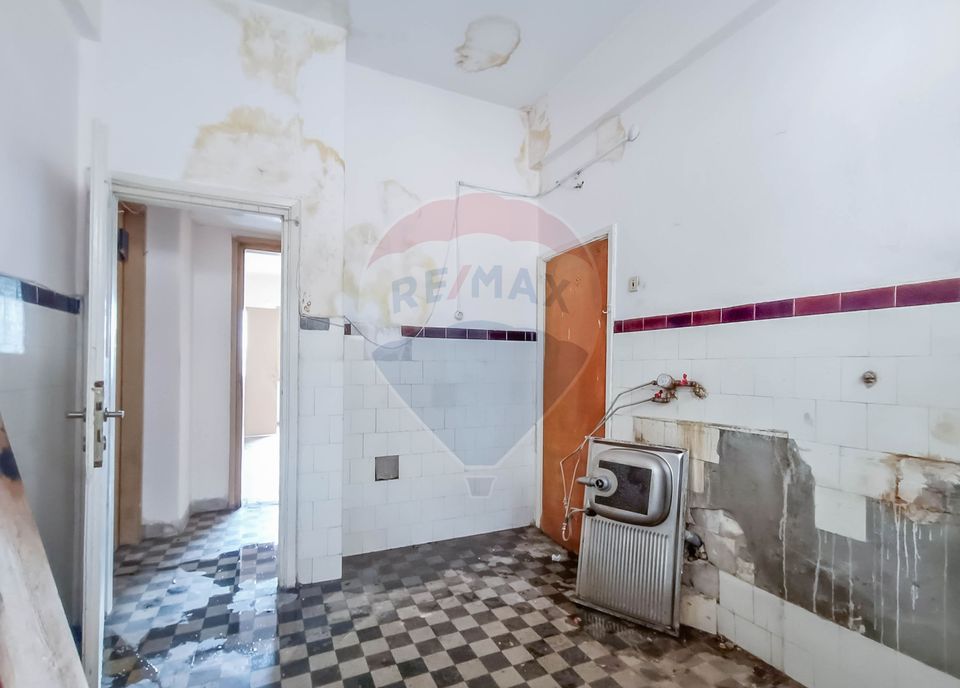 Vanzare Apartament 3 Camere, 2 Balcoane+2 Boxe, Universitate-P. Romana