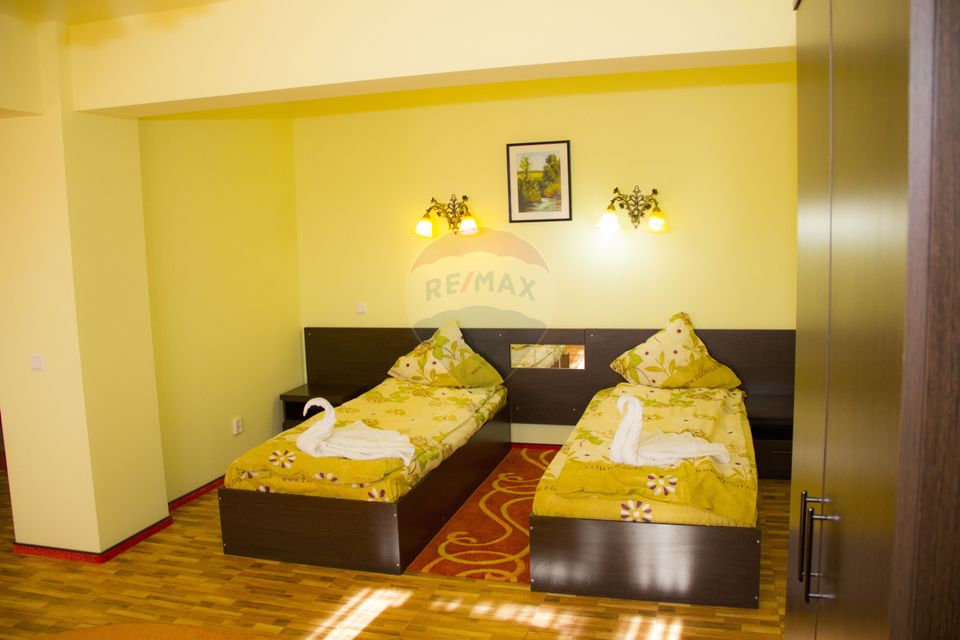 Hotel de vanzare la cateva minute de Podul Mogosoaia –Cu 40 de camere