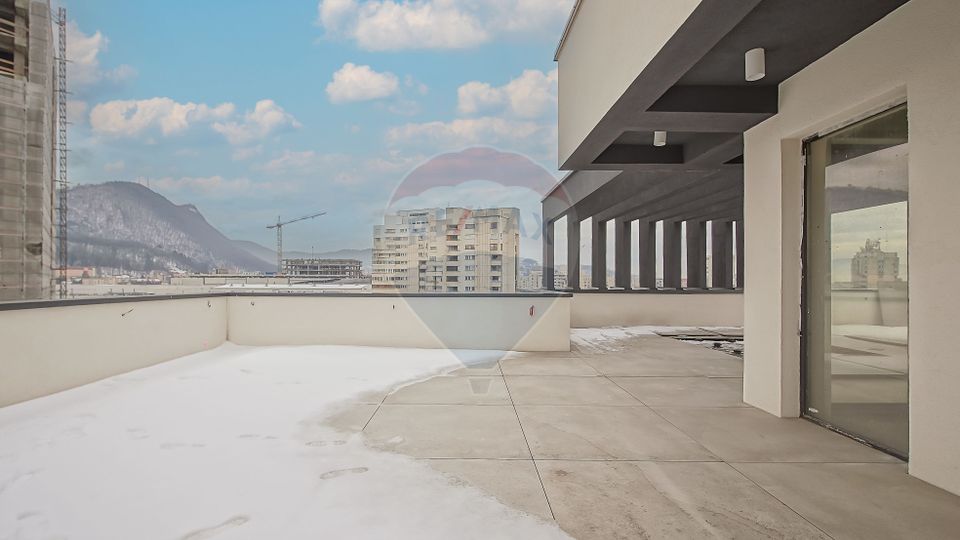 Penthouse de lux cu rooftop și lift privat I Elegant House Brașov