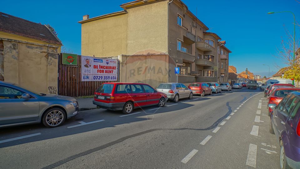 250sq.m Commercial Space for rent, Brasovul Vechi area