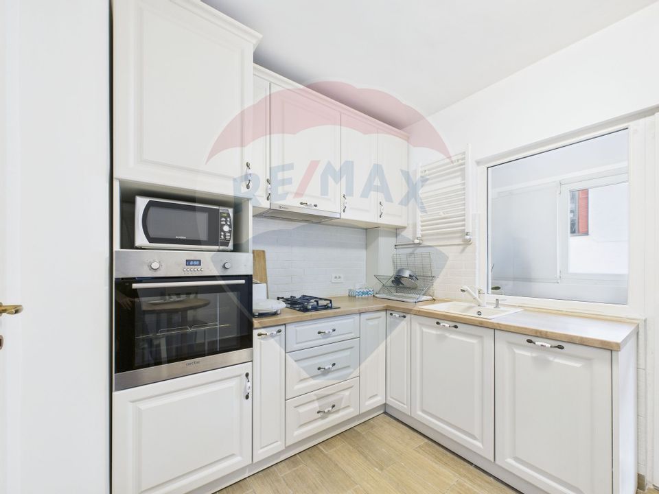 3 room apartment - ultracentral, Romana Square