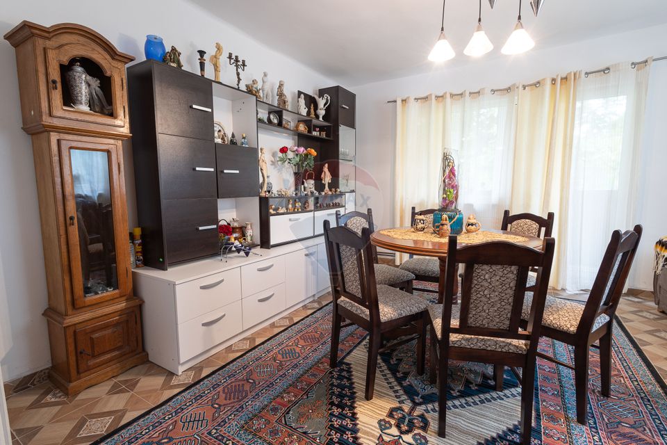 6 room House / Villa for sale