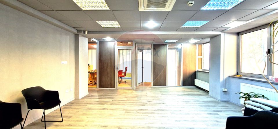 70sq.m Office Space for rent, Centrul Civic area