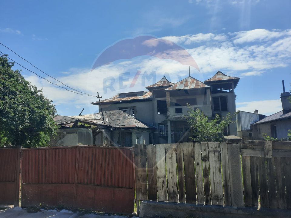 4 room House / Villa for sale