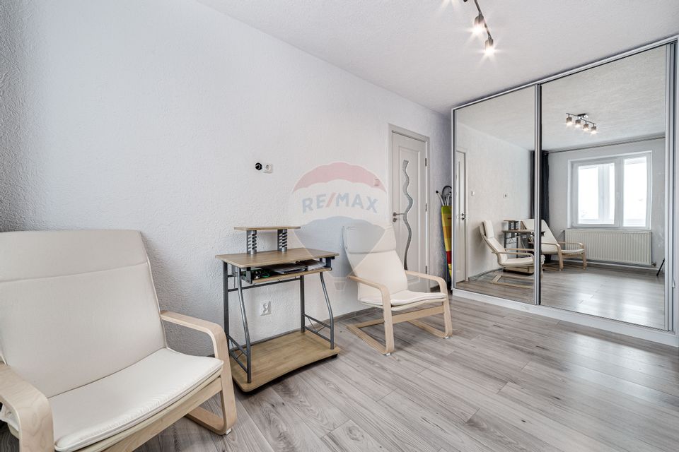 Apartament de închiriat 3 camere, zona Podgoria, 101 mp