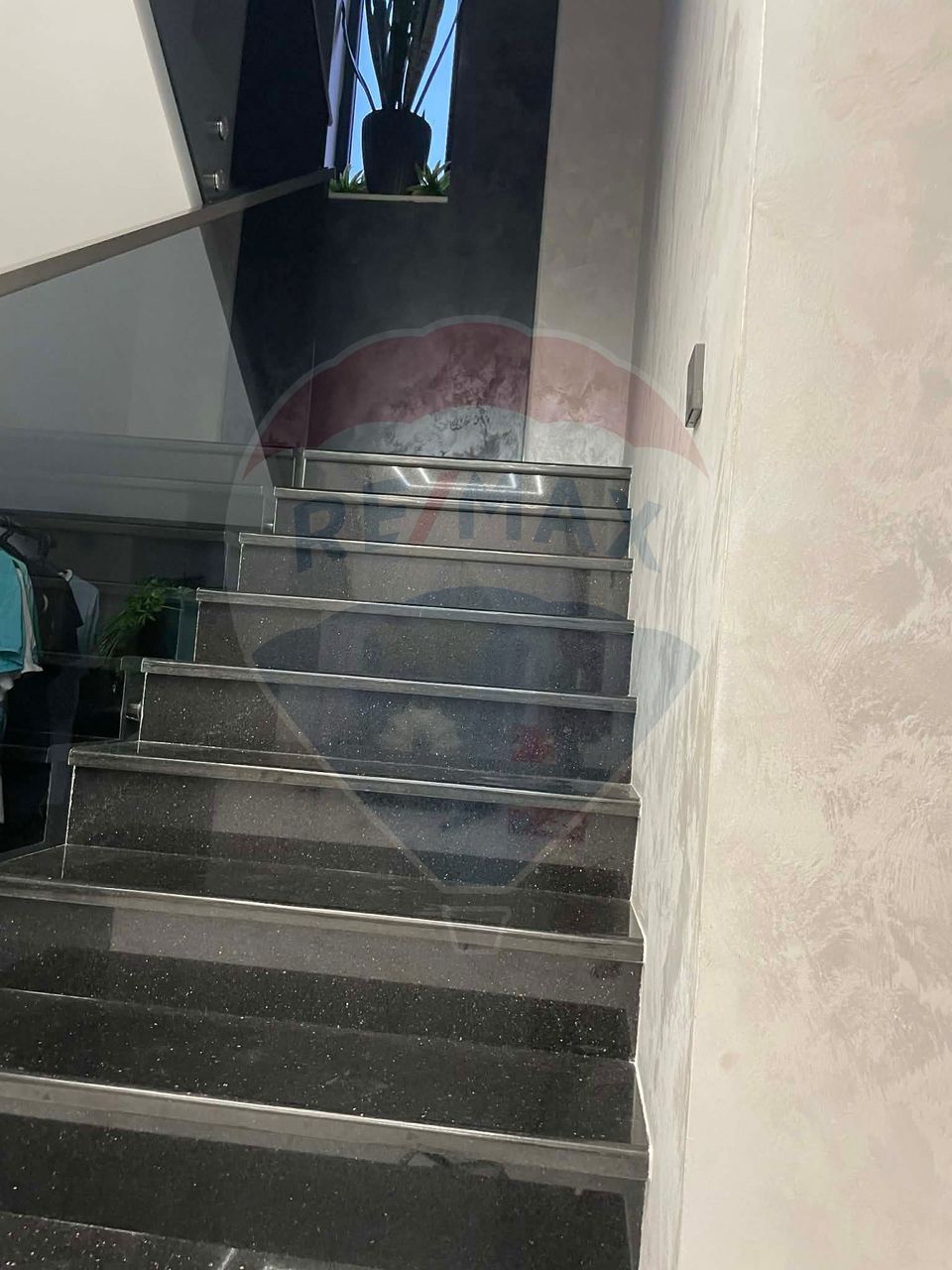 6 room House / Villa for sale