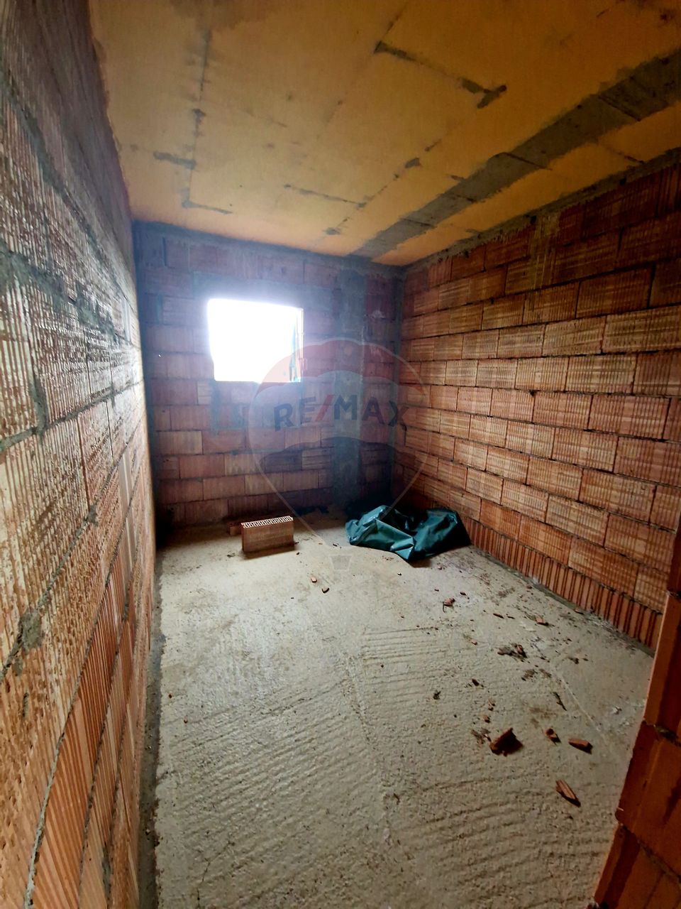 Casă Nouă cu Teren Generos – Borlești, Neamț