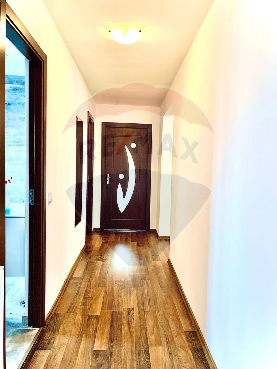 Apartament în zona Centrala, et.1, curte privata.