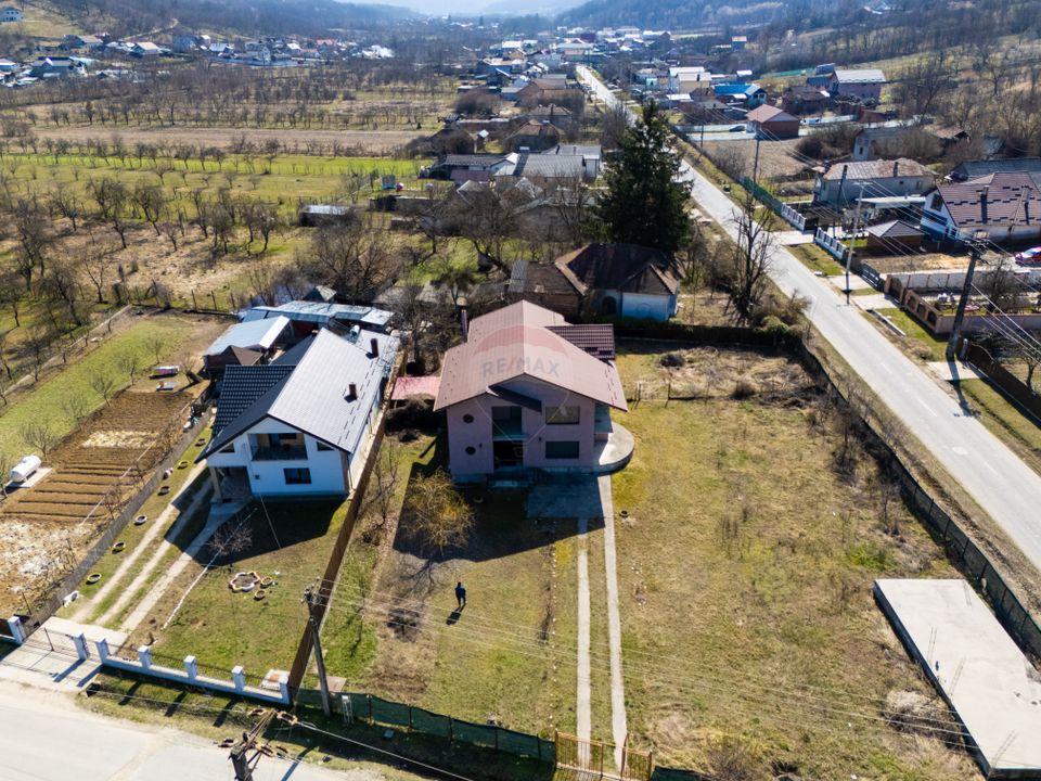 5 room House / Villa for sale