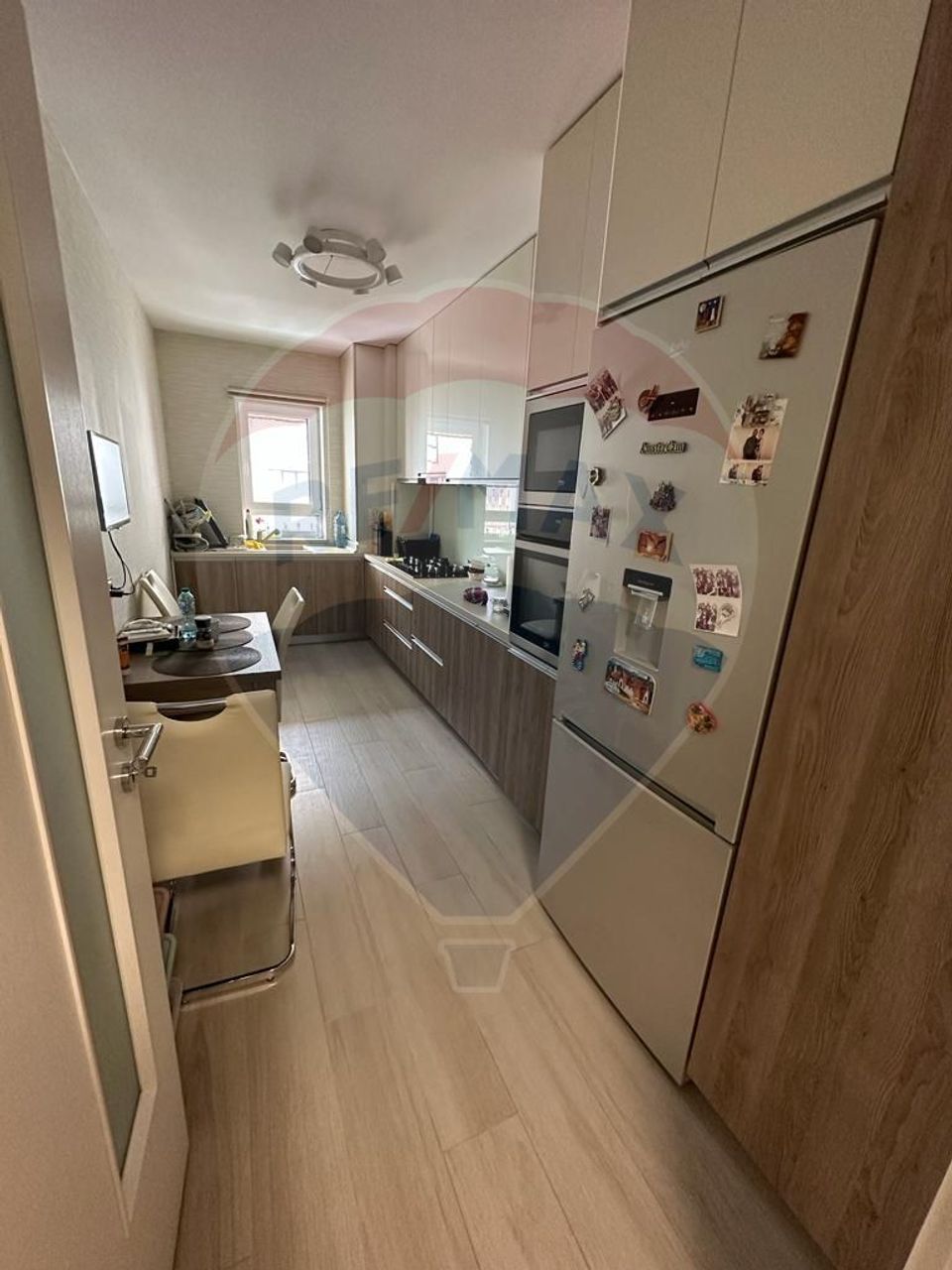 Apartament cu 3 camere Maurer Residence