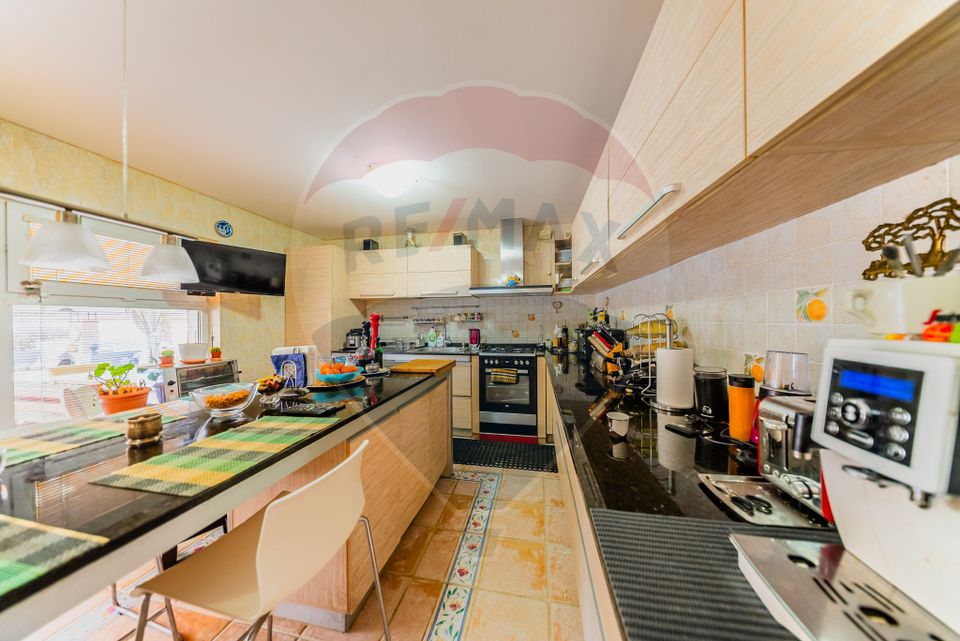 4 room House / Villa for sale, Subcetate area