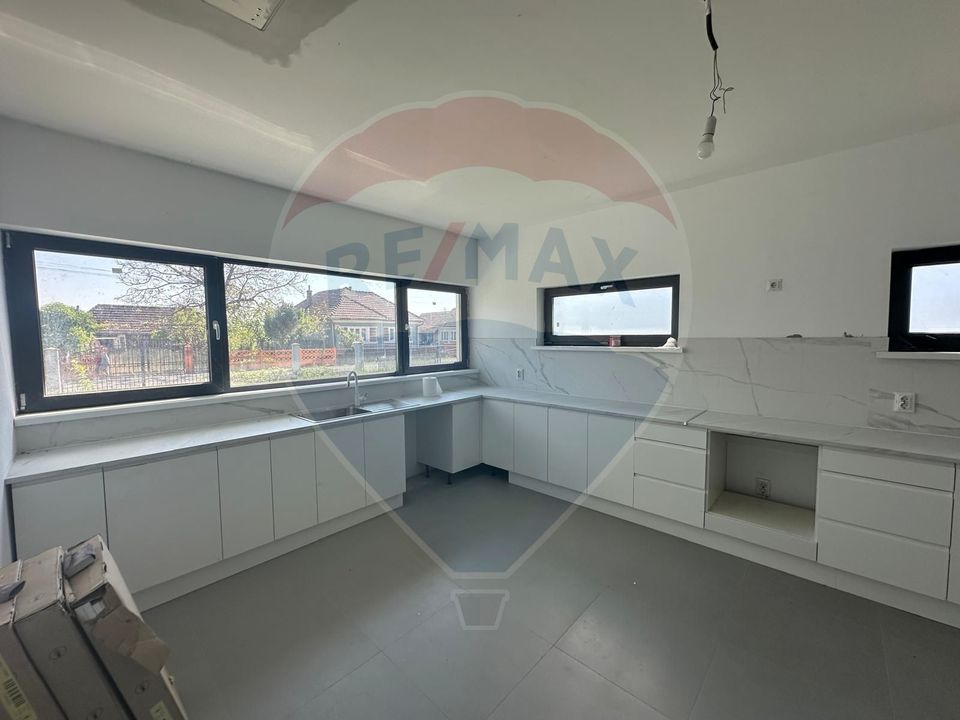 Casă  finisata - DE VANZARE in Lapusel