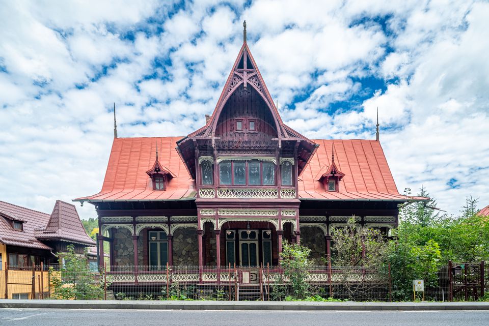 Oportunitate! Vila cu arhitectura spectaculoasa ultracentrala, Sinaia