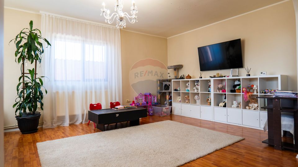 4 room House / Villa for sale