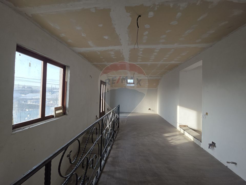 6 room House / Villa for sale, Izvoare area